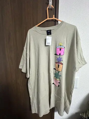 HUF 셔츠