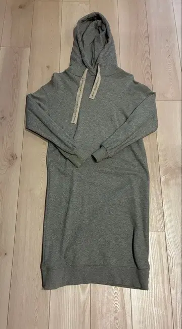 질스튜어트 롱 후드티