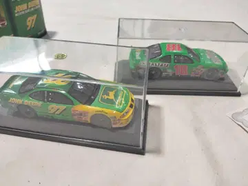 NASCAR 존디어 외 1/43 미니카 2대 세트 박스 있음
