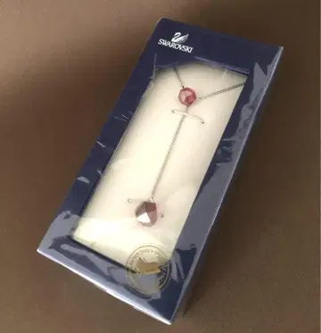 미개봉 새상품 Swarovski 스와로브스키 로즈 크리스탈 목걸이