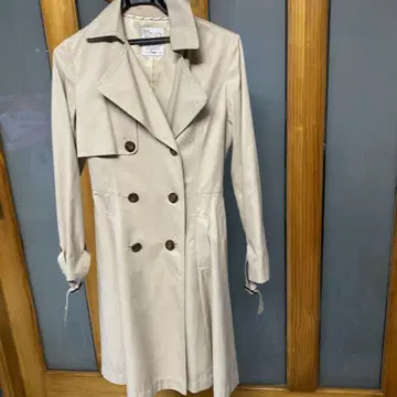 Noela Boutique 베이지 트렌치코트