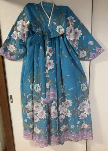 스카이블루 치마저고리
