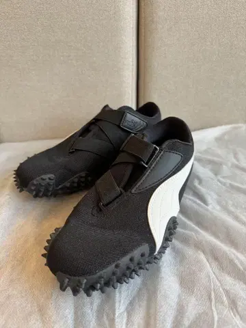 스니커즈 [ PUMA ] MOSTRO OG 블랙/화이트