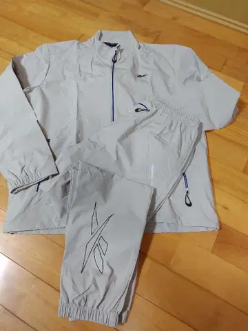Reebok 나일론 자켓 팬츠 세트