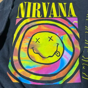 NIRVANA 트레이닝복