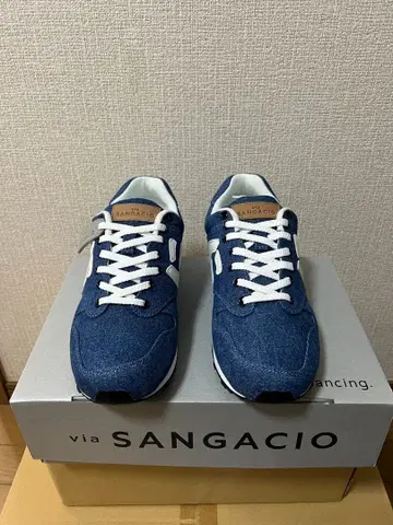 뉴~즈 [ JEANS ] 7주년 기념 모델
