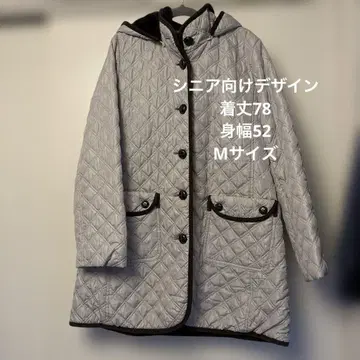 라이트 그레이 퀼팅 코트 후드 부착 담요 따뜻한