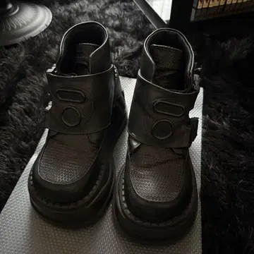 Demonia 통굽 스니커즈