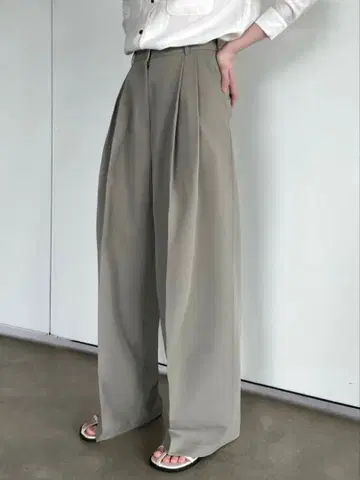 didot.showroom 와이드 슬랙스 투 턱