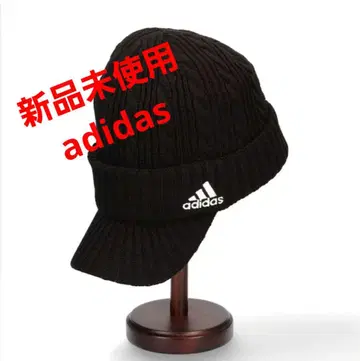 미사용 새상품 adidas 블랙 니트 챙 부착 캡