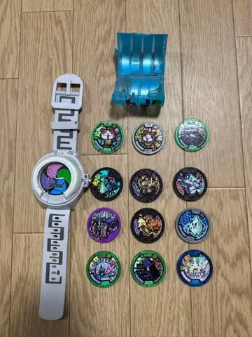 요괴워치 본체와 메달 세트