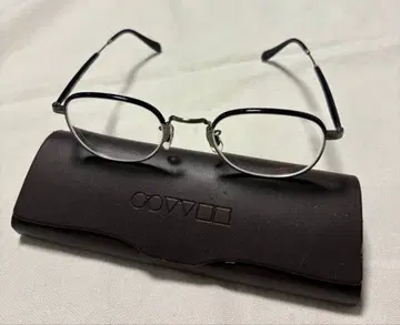 OLIVER PEOPLES 올리버 피플스