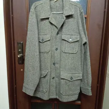 그레이 체크 무늬 아우터 자켓