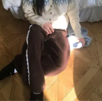 브라운 플리스 캐주얼 팬츠