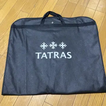 TATRAS 의류 케이스