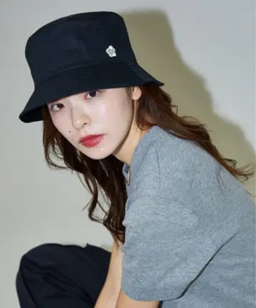 미사용 새상품 MARY QUANT x PUBLUX 자수 버킷 햇 블랙