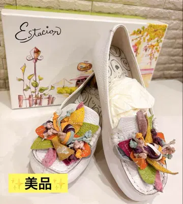 [ 새상품급 ] 엑스타시온 펌프스 가죽 화이트 코사지 컬러풀