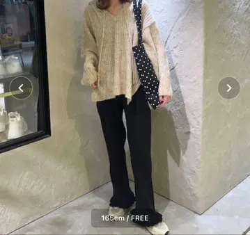 프릴 밑단 블랙 캐주얼 팬츠 FREE 사이즈 로리즈팜