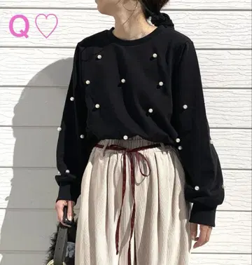 Q 펄 장식 트레이닝복