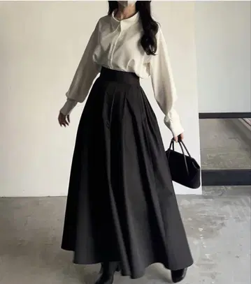나이로 nairo 하이웨스트 볼륨 스커트 블랙 플레어 롱