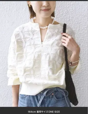 SHIPS 2WAY 플라워 자카드 하프 지퍼 풀오버