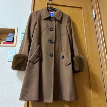 블루 라벨, 브라운 울 롱 코트