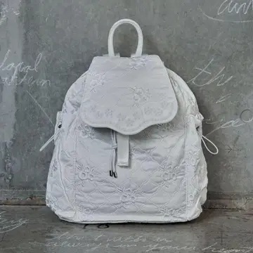 POPPY POINTE 백팩 (WHITE)