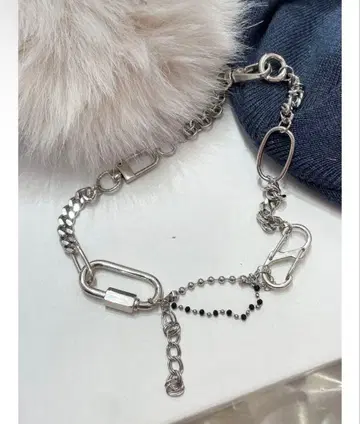 jouetie 카라비너 체인 목걸이
