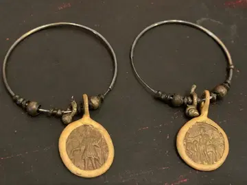 앤티크 코인 귀걸이