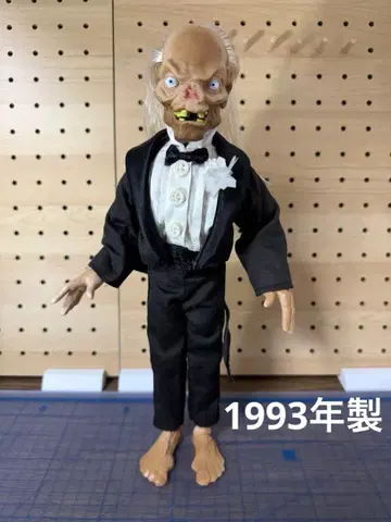 테일즈 프롬 더 크립토키퍼 피규어
