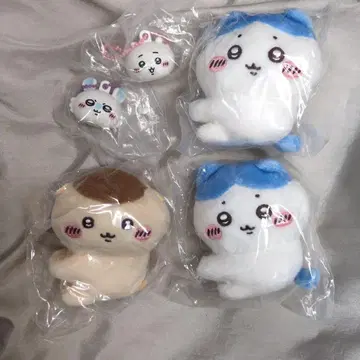 치이카와 가챠가챠 모몽가 하치와레 밤만쥬