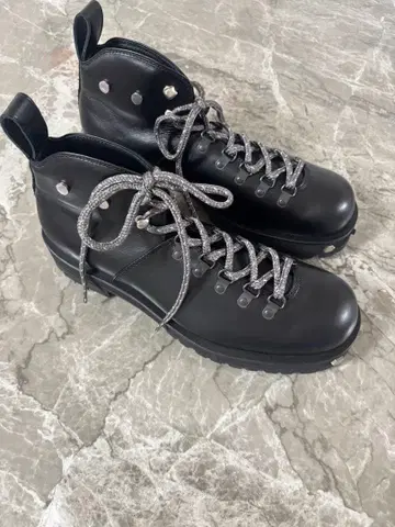 OUAT TEST boots 사이즈 40
