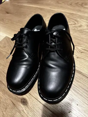 닥터 마틴 블랙 레이스업 슈즈
