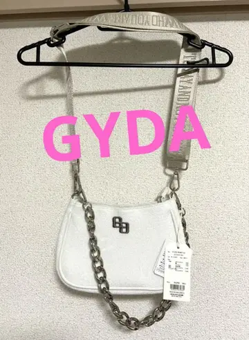 GYDA 화이트 숄더백 체인 포함 택 포함 새상품