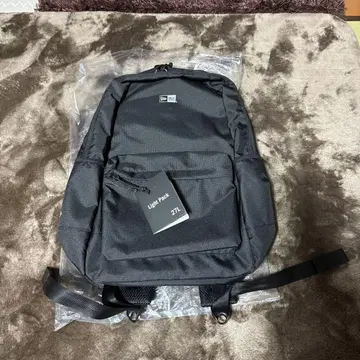 NEW ERA 라이트팩 27L 캡 클립