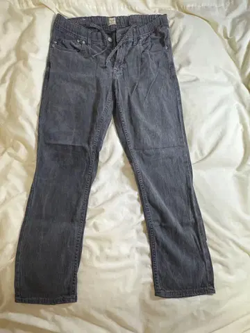 YANUK RESORT JEANS / WBK