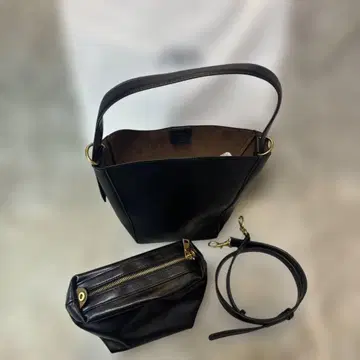 [ ZARA / 자라 ] 블랙 숄더백