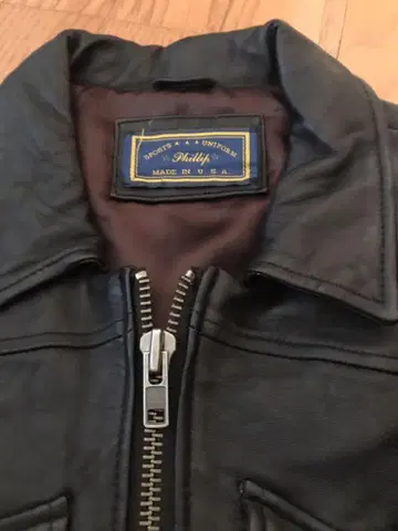 Phillips 블랙 가죽 자켓 L 사이즈