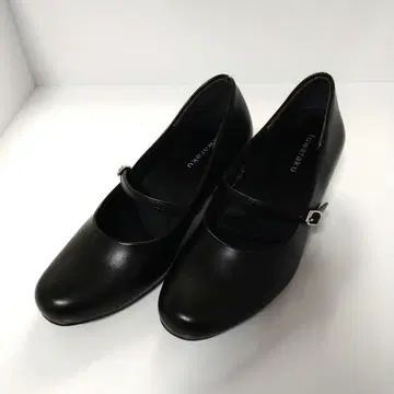 블랙 컨디션 최상!! fuwaraku 후와라쿠 펌프스 블랙 22.0cm