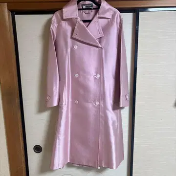 Salvatore Ferragamo 핑크 롱 코트 38