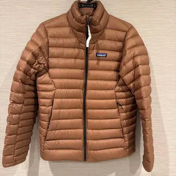 새상품급 Patagonia 다운 스웨터 남성용 XS FA23