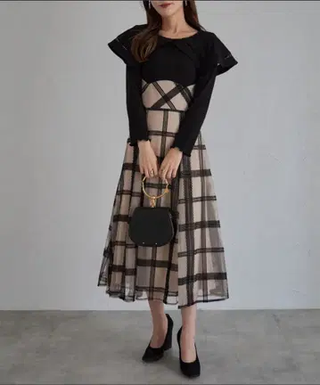 tocco closet 빅칼라 백 레이스업 긴팔 도킹 원피스