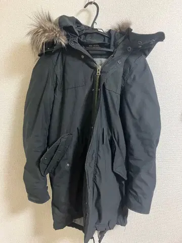 블랙 밀리터리 후드 부착 자켓