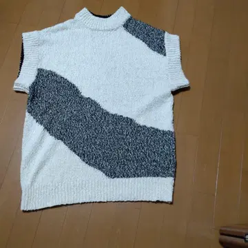 아도아의 튜닉 니트