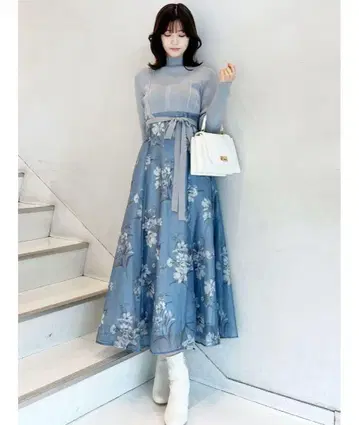 [ 새상품급 ] 머큐리 듀오 플라워 도킹 코르셋 니트 원피스 꽃무늬