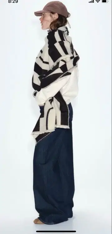 ZARA 자라 2024 아이보리와 블랙의 기하학 패턴 머플러 스톨