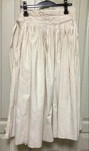 인기 작가 aratama 아라타마 씨 볼륨 턱 랩 스커트