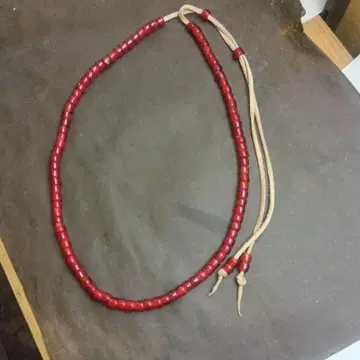 화이트 하츠 비즈 목걸이 50CM