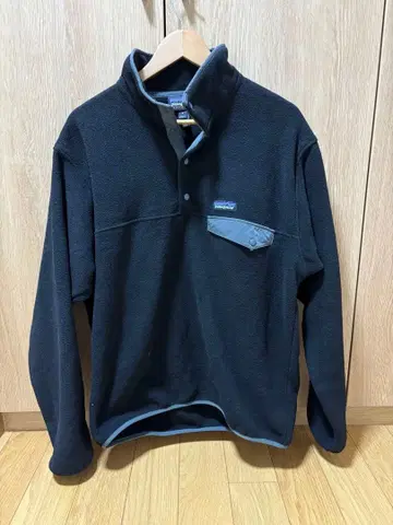 patagonia Synchilla snap t