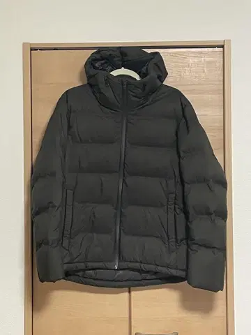 UNIQLO 유니클로 심리스 다운 자켓 M 남성용